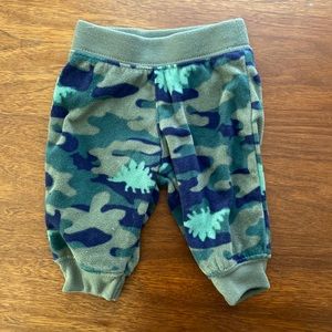 Fleece dinosaur camo pant